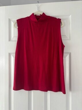 Sleeveless Mock Neck Sweater Tank in Red